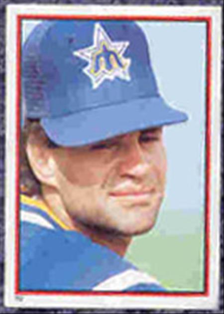 1983 Topps Baseball Stickers     112     Julio Cruz